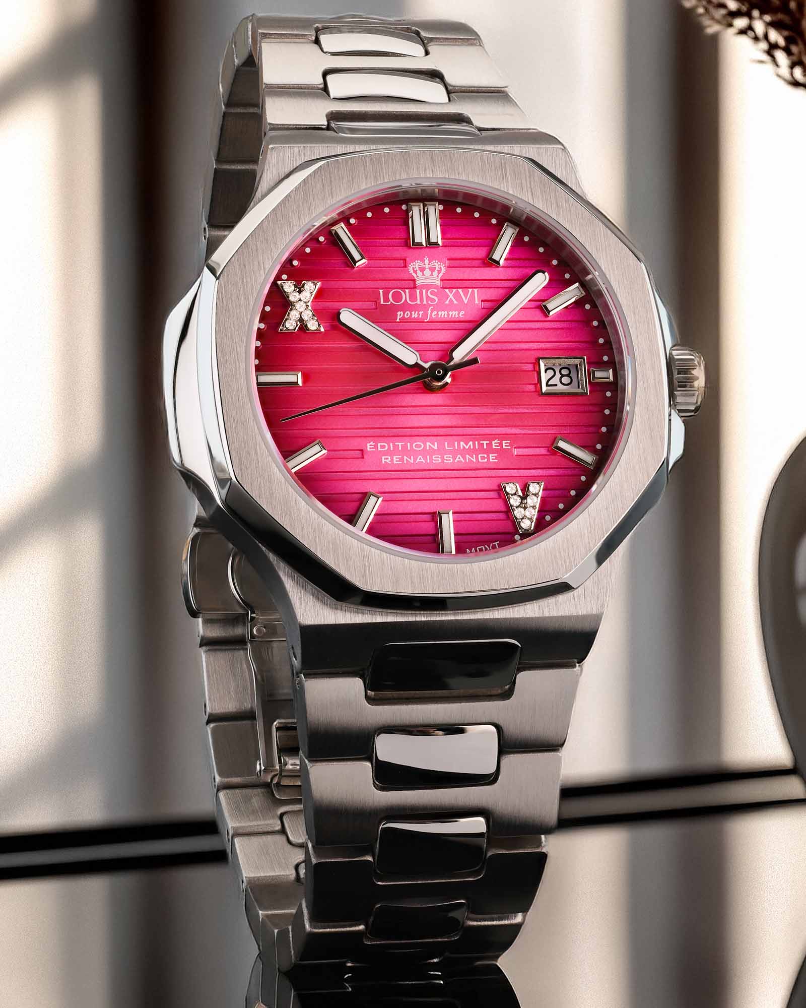 Renaissance Femme 6121 - 35mm