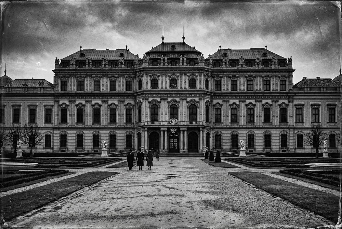 The Royal Sketch